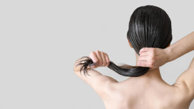 Photo of अगर बालों को धोने से तकरीबन एक घंटे पहले हेयर ऑयलिंग की जाए, तो इससे बालों को मिल सकते हैं कई फायदे..
