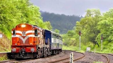 Photo of रेलवे ने आज कई ट्रेनों को किया रद, यात्रा पर जानें से पहले देखें ले सूची..