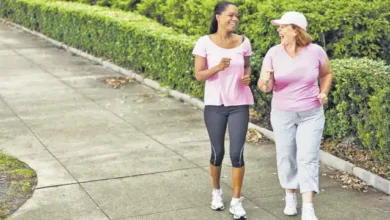 Photo of हर किसी को कुछ मिनटों की सैर  जरुर करनी चाहिए, जानें इसके स्वास्थ्य लाभों के बारे में..
