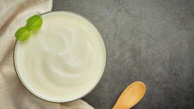 Photo of आइए जानें किन चीज़ों के साथ दही का सेवन करना ज्यादा लाभदायक हो सकता है साबित..