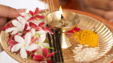Photo of आइए जानते हैं कि किस तरह से शिवलिंग में अक्षत चढ़ाने से वह हो जाते हैं जल्द प्रसन्न..