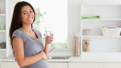 Photo of जानिए प्रेगनेंसी में पानी पीना क्यों होता है जरुरी –