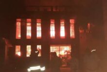 Photo of दिल्ली के बदरपुर इलाके में देर रात 2 मंजिला इमारत में भीषण आग, पढ़े पूरी खबर