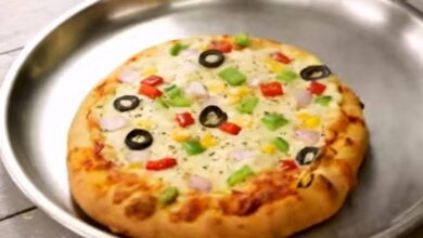 Photo of तो चलिए जानें कैसे बनाएं गेंहू के आटे और सब्जियों से बना ये देसी पिज्जा, जिसे बड़े भी खूब चाव से खाना पसंद करेंगे