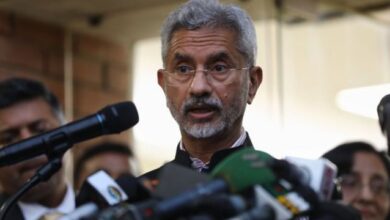 Photo of एस जयशंकर ने बिना नाम लिए पाकिस्तान की आलोचना की कहा कि आतंकवाद चलाने वाले पड़ोसी के साथ जुड़ना चुनौतीपूर्ण है