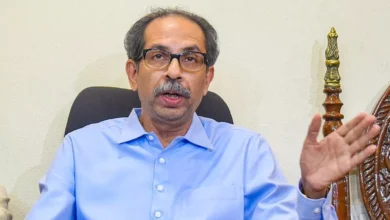 Photo of उद्धव ठाकरे ने रैली को संबोधित करते हुए कहा कि महाराष्ट्र बहादुरों की भूमि है गद्दारों की नहीं..