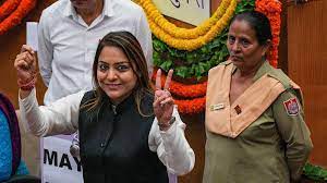 Photo of AAP उम्मीदवारों ने  डॉ. शैली ओबेरॉय के रूप में अपनी पार्टी का दाखिल किया नामांकन..