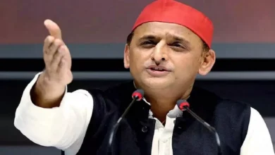 Photo of सपा प्रमुख अखिलेश यादव रायबरेली के एक दिवसीय दौरे में पार्टी दो खेमों बंटी दिखी..