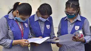 Photo of सीबीएसई के 10वीं-12वीं कक्षा के करीब 3.08 लाख विद्यार्थियों ने 90 फीसदी से अधिक अंक किए प्राप्त… 