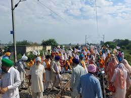 Photo of अमृतसर में किसानों द्वारा रेल रोको आंदोलन शुरू किया जाएगा, ये आंदोलन देवीदासपुरा रेलवे फाटक पर होगा शुरू