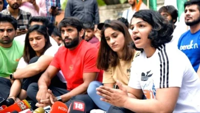 Photo of महिला पहलवानों की याचिका पर राउज एवन्यू कोर्ट ने दिल्ली पुलिस से मामले में स्टेटस रिपोर्ट मांगी..