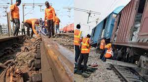 Photo of मध्यप्रदेश के कटनी-जबलपुर रेलखंड के बीच सीमेंट से भरी मालगाड़ी के 4 डब्बे पटरी से नीचे उतरी..