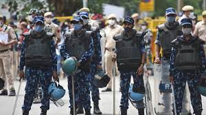 Photo of जंतर-मंतर पर रात भर चले हाईवोल्टेज ड्रामे के बाद भारी संख्या में पुलिस बल की तैनाती की गई…