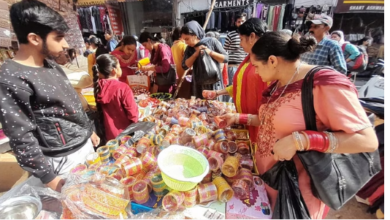 Photo of जाने कैसे जम्मू में कतलम्मे-फैनियों का बढ़ा कारोबार?