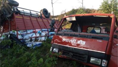 Photo of पंजाब: भयानक सड़क हादसे में 2 टुकड़ों में बिखरा ट्रक