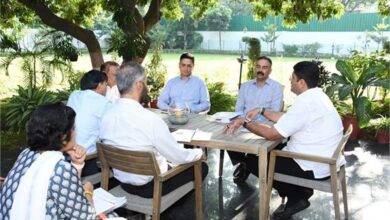 Photo of हरियाणा सरकार ने अवैध शराब पर अंकुश लगाने के लिए तैयार किया फुल-प्रूफ प्लान!