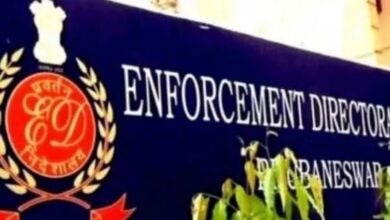 Photo of इडी रेड: मनी लॉन्ड्रिंग मामले में एक्शन, पूर्व मंत्री चौधरी लाल सिंह के घर पर ईडी का छापा