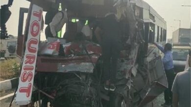 Photo of ट्रक और टूरिस्ट बस में हुई जोरदार टक्कर, कई यात्री घायल