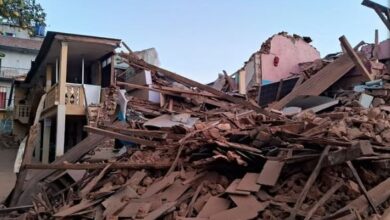Photo of नेपाल में भूकंप से मरने वालों का आंकड़ा बढ़ा, भारत से आपातकालीन सहायता नंबर जारी