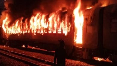Photo of दिल्ली से सहरसा जाने वाली वैशाली ट्रेन में आग, मचा हड़कंप