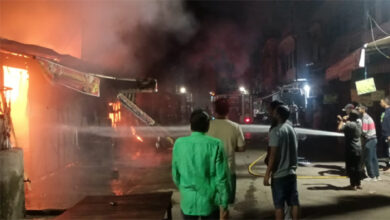 Photo of कपूरथलाः सब्जी मंडी में धमाका, एक साथ जली कई दुकानें