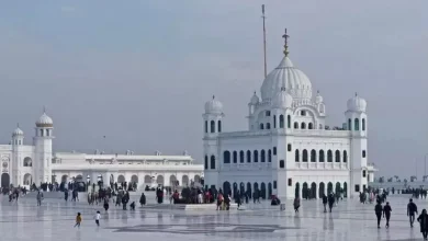 Photo of पंजाब: करतारपुर साहिब गुरुद्वारे में शराब और मांस पार्टी के दावे से सिखों में आक्रोश