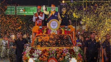 Photo of देश के सबसे स्वच्छ शहर में प्रधानमंत्री का रोड शो, लोगों ने  फूल बरसाकर किया प्रधानमंत्री का स्वागत