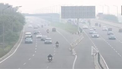 Photo of दिवाली से पहले दम घोंट रही दिल्ली की हवा, आसमान में छाई धुंध!