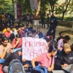 Photo of आईआईटी बीएचयू: आज फिर सड़कों पर उतरे बीएचयू के छात्र!
