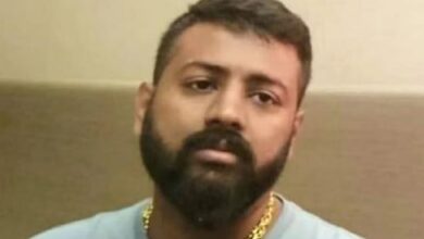 Photo of रामलला को 101 हीरे और 11 किलो सोने से बना मुकुट दान करना चाहता है जेल में बंद सुकेश!