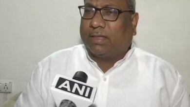 Photo of यूपी: डॉ. संजय निषाद बोले, अंग्रेजों-मुगलों की तरह पिछली सरकारों ने हमारे साथ धोखा किया…