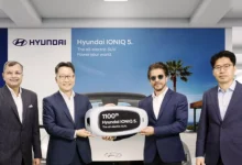 Photo of Hyundai ने शाहरुख खान को डिलीवर की Ioniq 5 की 1100वीं यूनिट