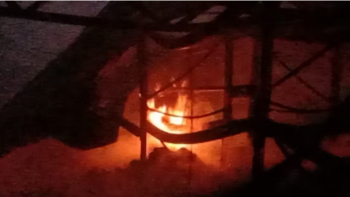 Photo of बर्तन फैक्टरी में लगी आग;घने कोहरे के कारण समय पर नहीं मिली मदद!