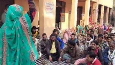 Photo of हरियाणा: 24 सूत्रीय मांगों को लेकर दो दिन की हड़काल पर बैठे सफाई कर्मचारी