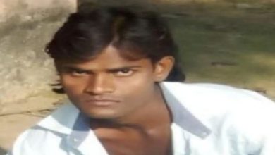Photo of युवक को 10 दिनों से खोज रहे थे परिजन 20 फिट ऊपर लटकता मिला शव