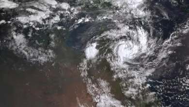 Photo of ऑस्ट्रेलिया में तूफान का कहर, छह लोगों की मौत; हजारों घरों की बिजली गुल