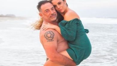 Photo of शादीशुदा शख्स पर फिदा हुई 19 साल की लड़की, 27 साल है बड़ा…