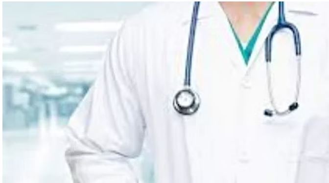 Photo of लखनऊ: प्रशासन ने जारी कर दिए निर्देश,जींस-टीशर्ट पहनकर अस्पताल नहीं आएंगे डॉक्टर