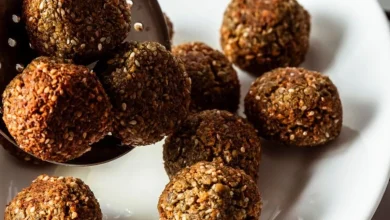 Photo of सर्दियों में जरुर खाएं तिल के लड्डू, ये है आसान विधि