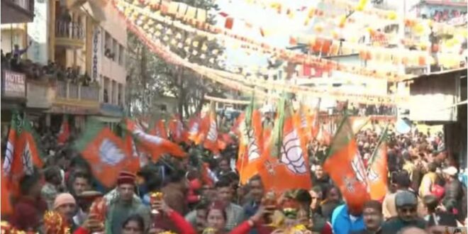 Photo of सीएम पुष्कर सिंह धामी का रोड शो…नगर में जुटा जन सैलाब