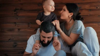 Photo of छोटे बच्चे भी जाहिर करते हैं अपना प्यार, इन संकेतों से समझें उनकी लव लैंग्वेज
