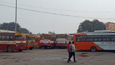 Photo of मुरादाबाद मंडल के रोडवेज चालक हड़ताल पर, नए कानूनों का विरोध