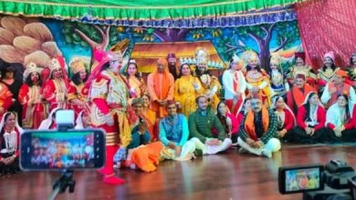 Photo of अयोध्या में रामलीला मंचन कर धन्य हुई देवभूमि उत्तराखंड की मातृशक्ति