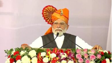 Photo of सोलापुर की जनसभा में बोले पीएम मोदी : ‘टेंट में रामलला के दर्शन करने की दशकों पुरानी पीड़ा दूर हो रही’