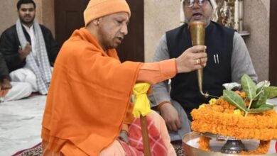 Photo of गोरखनाथ : सीएम योगी ने किया रुद्राभिषेक