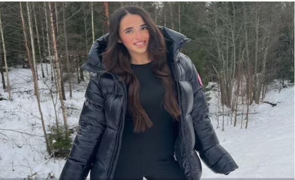 Photo of मिलिए 20 साल की सौतेली मां से, जो बेटी से है 5 साल बड़ी!