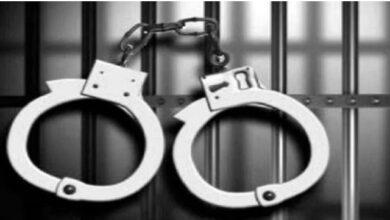 Photo of पंजाब में दिल्ली पुलिस के दो हेड कांस्टेबल गिरफ्तार, तीन भाग निकले…