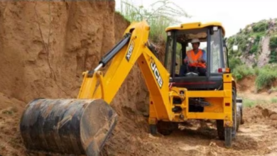 Photo of देहरादून : राजाजी में बनी अवैध मजार पर चली जेसीबी