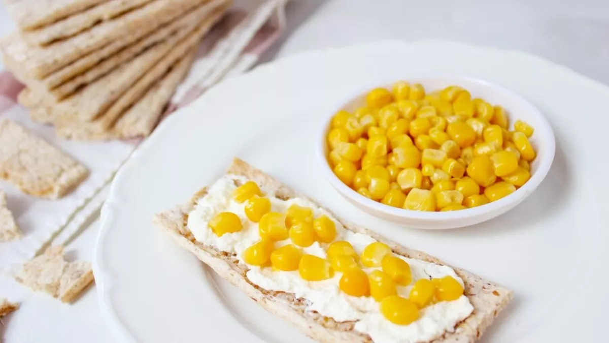 Photo of वीकेंड पर घर मे बनाएं चीज कॉर्न टोस्ट