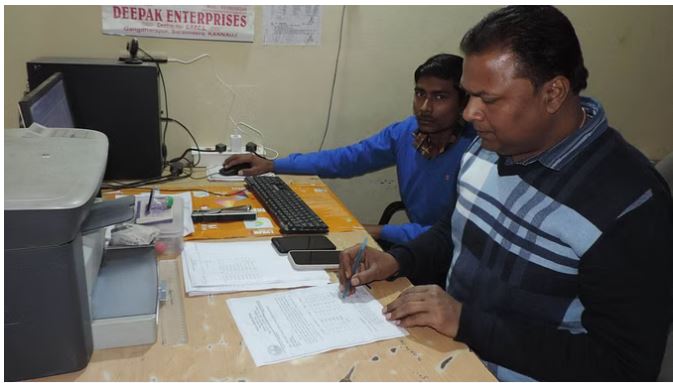 Photo of यूपी: पुलिस में कंप्यूटर ऑपरेटर के 930, प्रोग्रामर के 55 पदों पर भर्ती शुरू